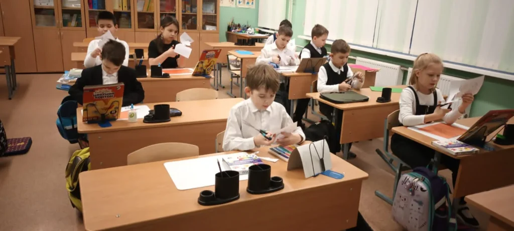Наставничество в школе. День матери в России