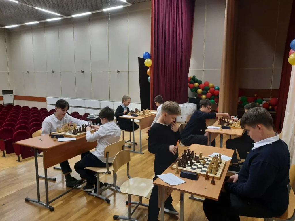 Чемпионат школы по классическим шахматам